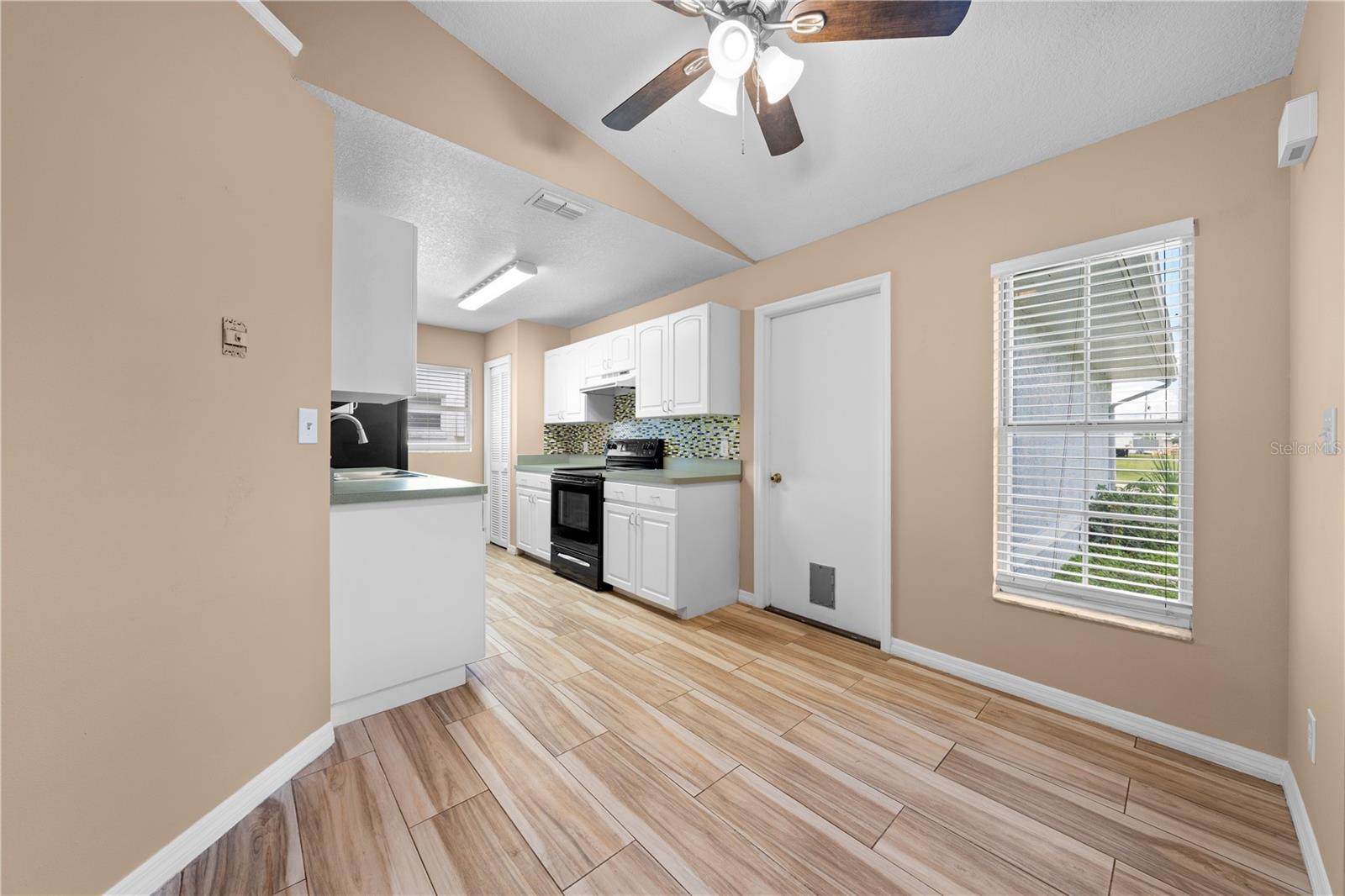 907 ROBINSON AVE, ST CLOUD, FL, 34769