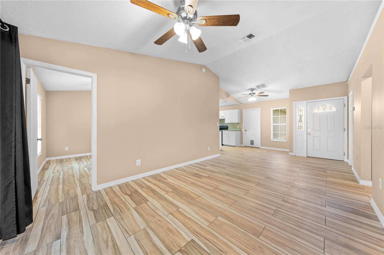 907 ROBINSON AVE, ST CLOUD, FL, 34769