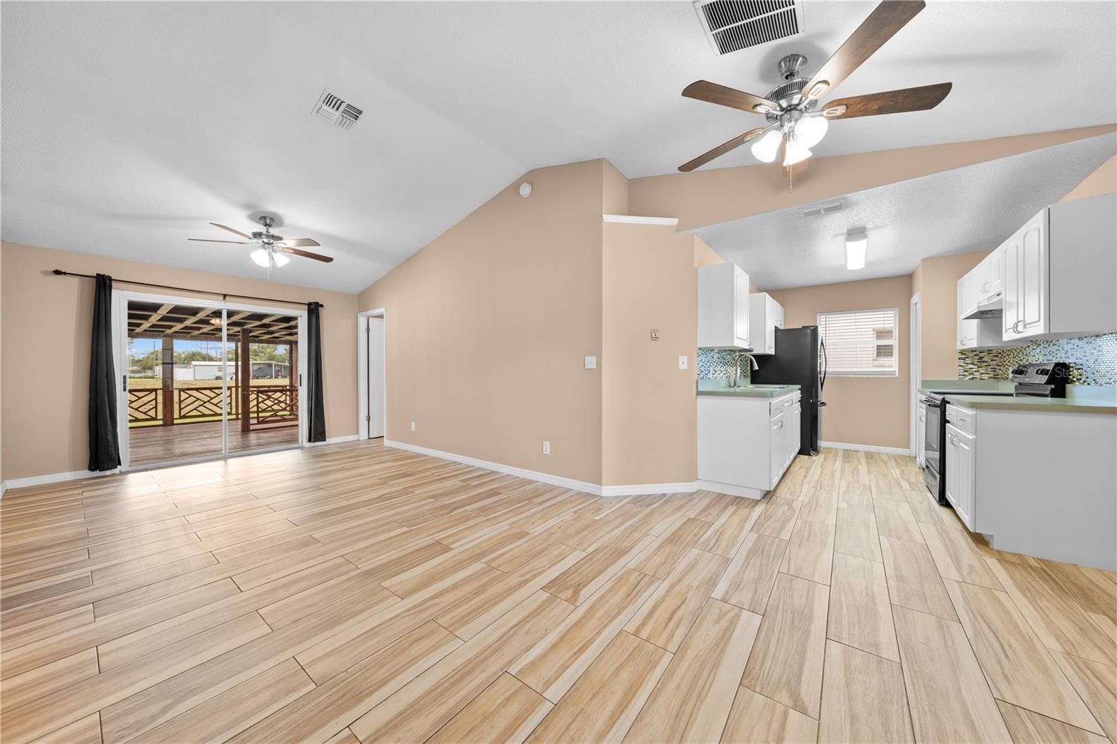 907 ROBINSON AVE, ST CLOUD, FL, 34769