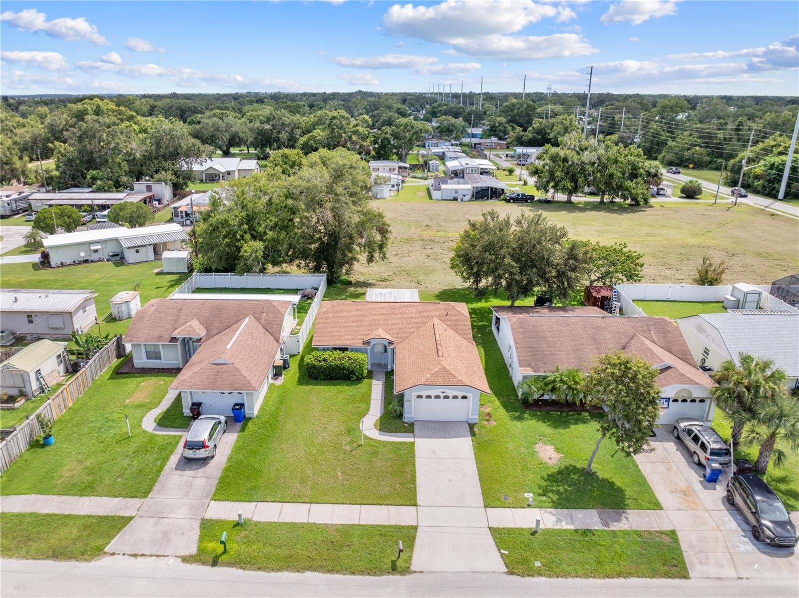 907 ROBINSON AVE, ST CLOUD, FL, 34769