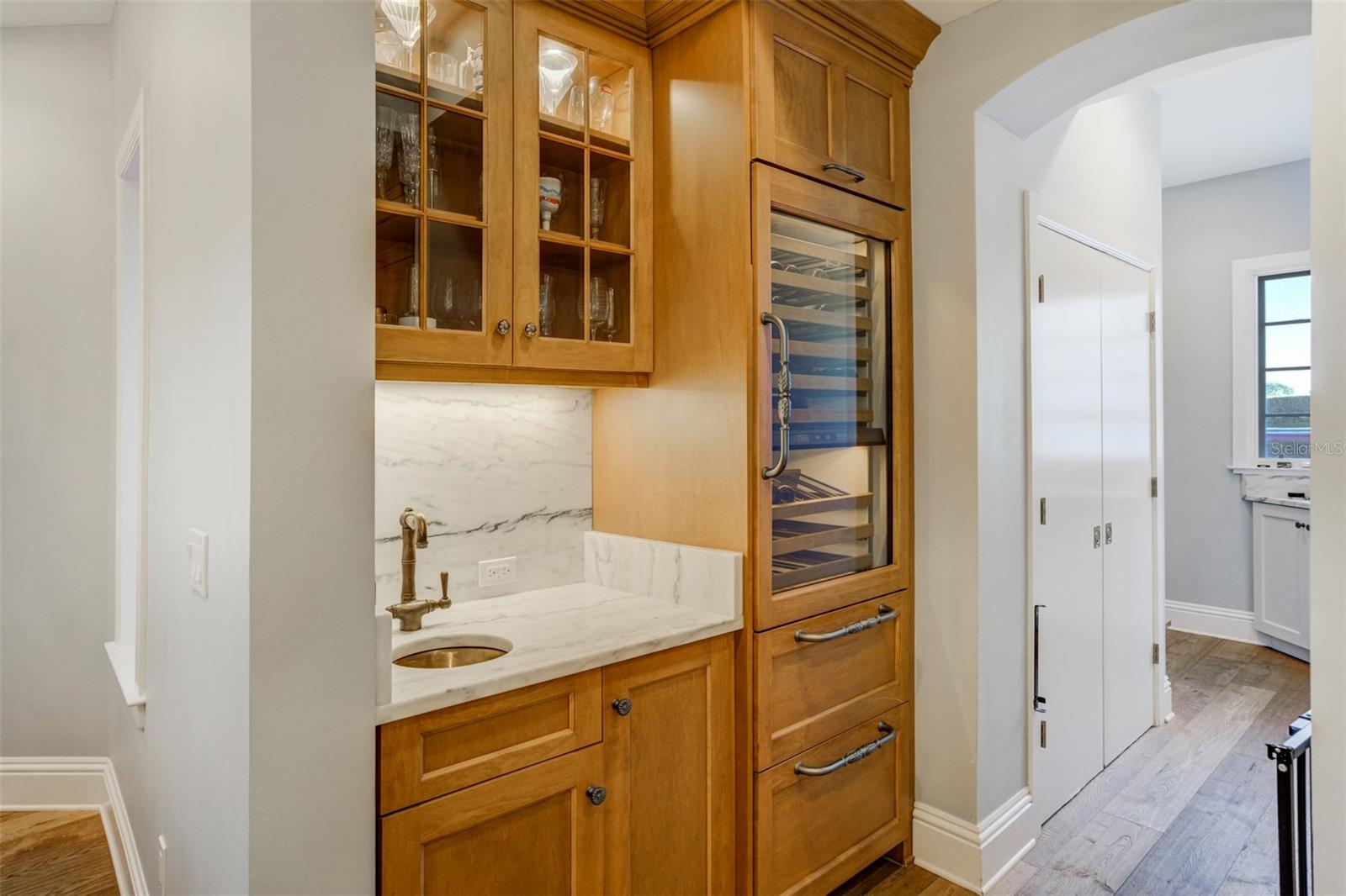 1102 PALM VIEW AVE, BELLEAIR, FL, 33756