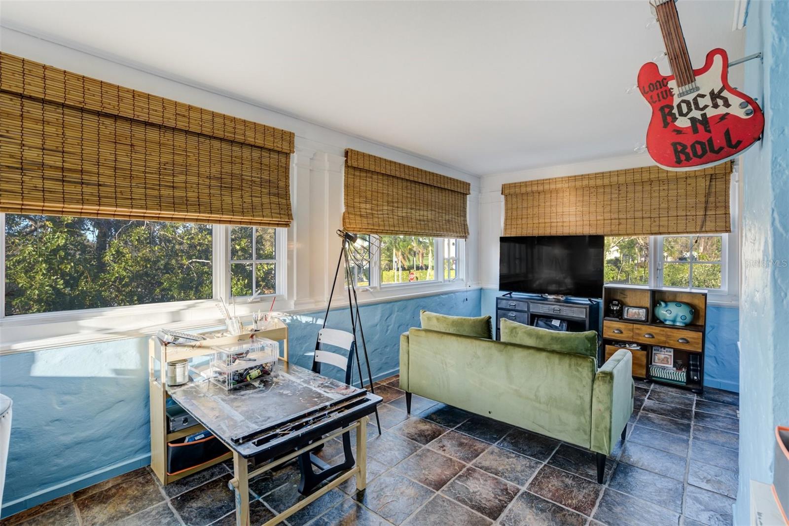 1102 PALM VIEW AVE, BELLEAIR, FL, 33756