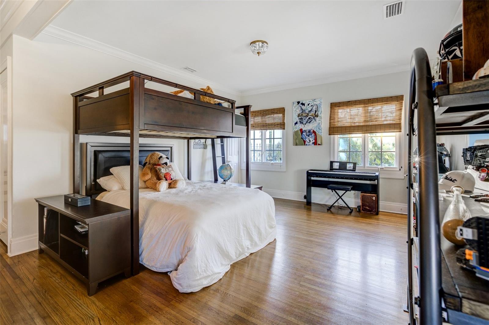 1102 PALM VIEW AVE, BELLEAIR, FL, 33756