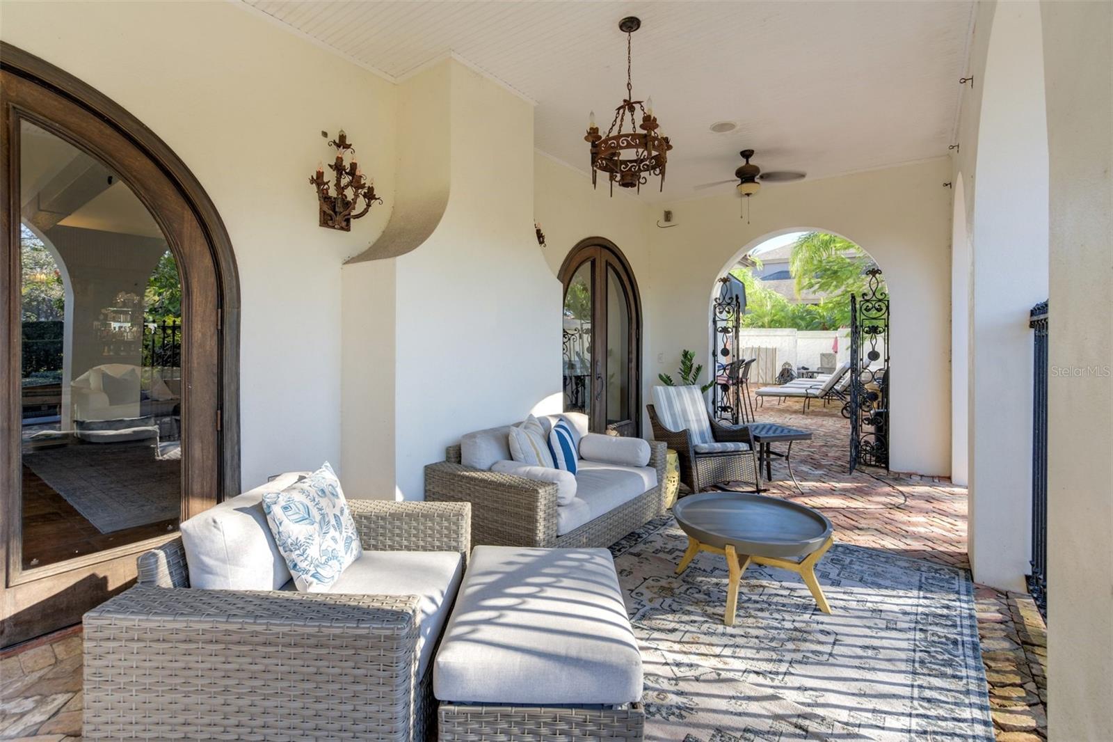 1102 PALM VIEW AVE, BELLEAIR, FL, 33756