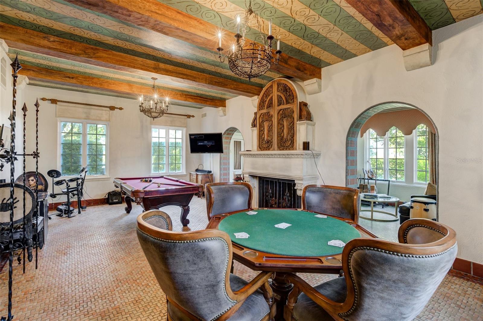 1102 PALM VIEW AVE, BELLEAIR, FL, 33756