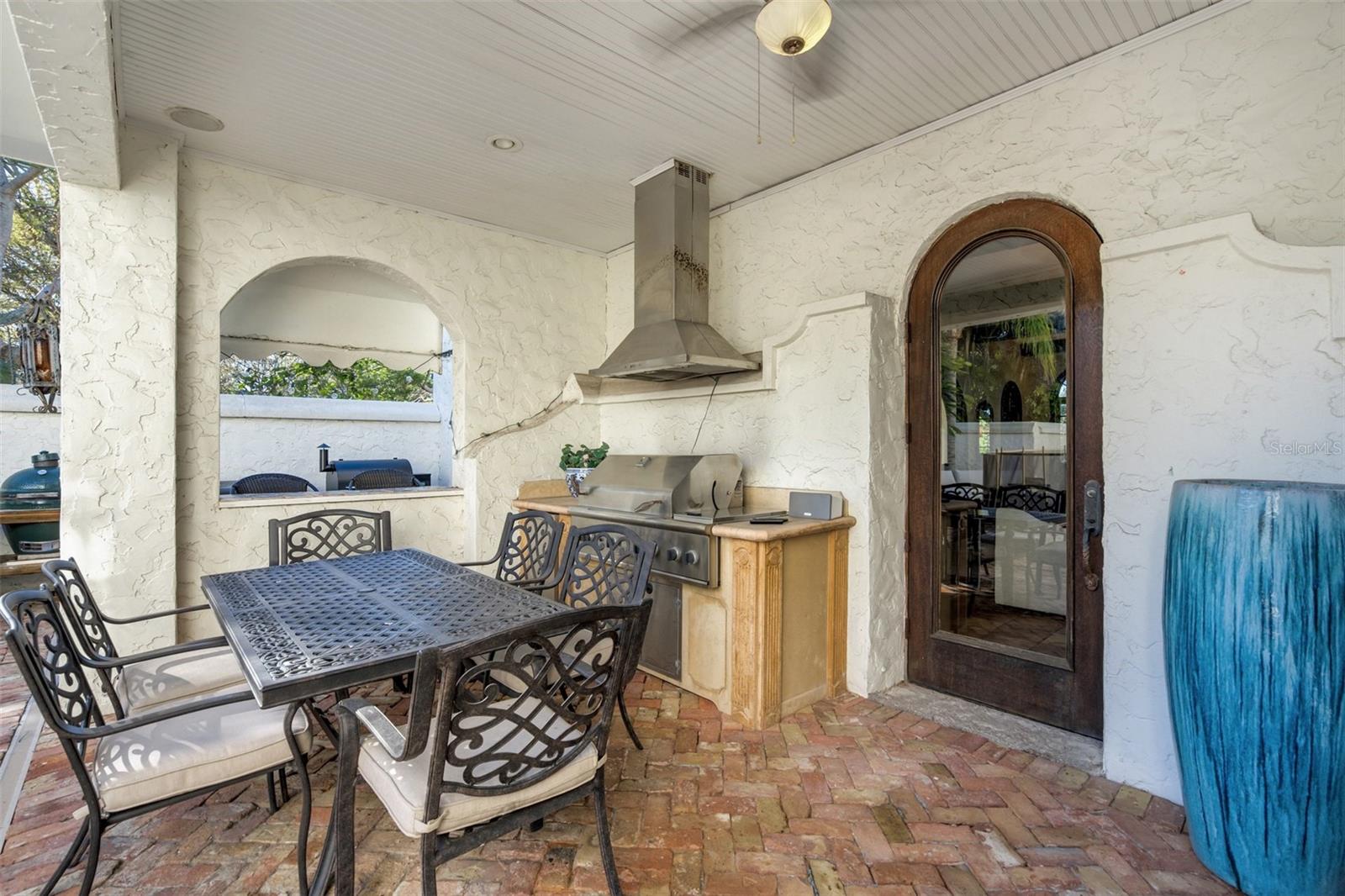 1102 PALM VIEW AVE, BELLEAIR, FL, 33756