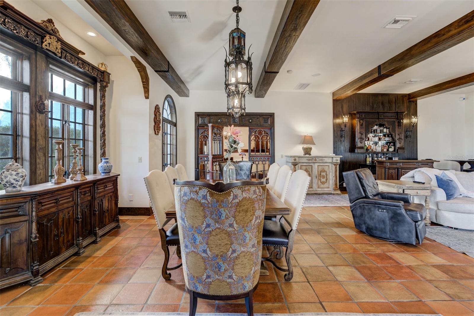 1102 PALM VIEW AVE, BELLEAIR, FL, 33756