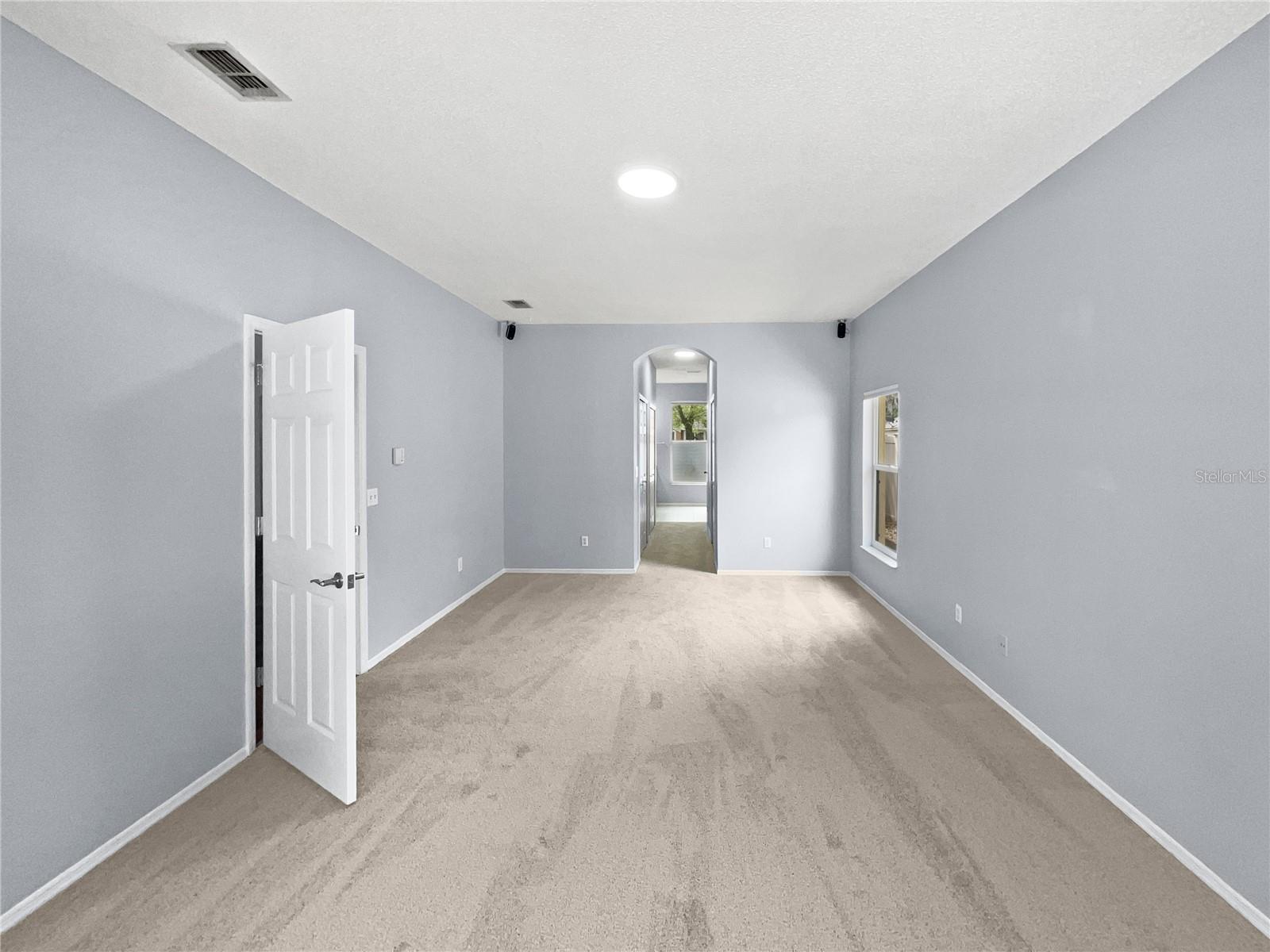 1051 SHIMMERING SAND DR, OCOEE, FL, 34761