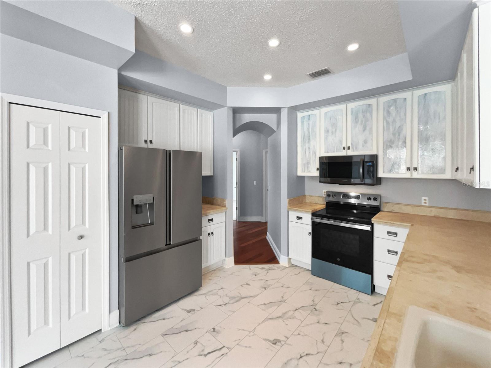 1051 SHIMMERING SAND DR, OCOEE, FL, 34761