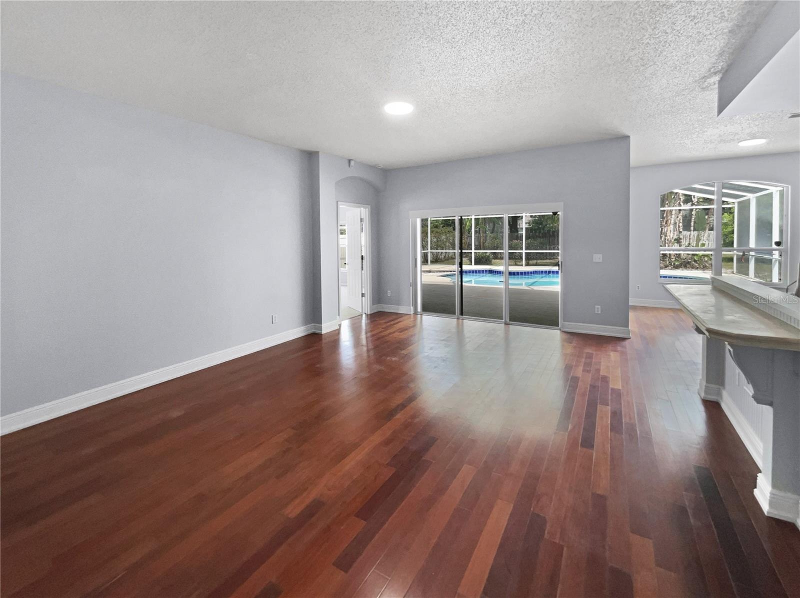 1051 SHIMMERING SAND DR, OCOEE, FL, 34761