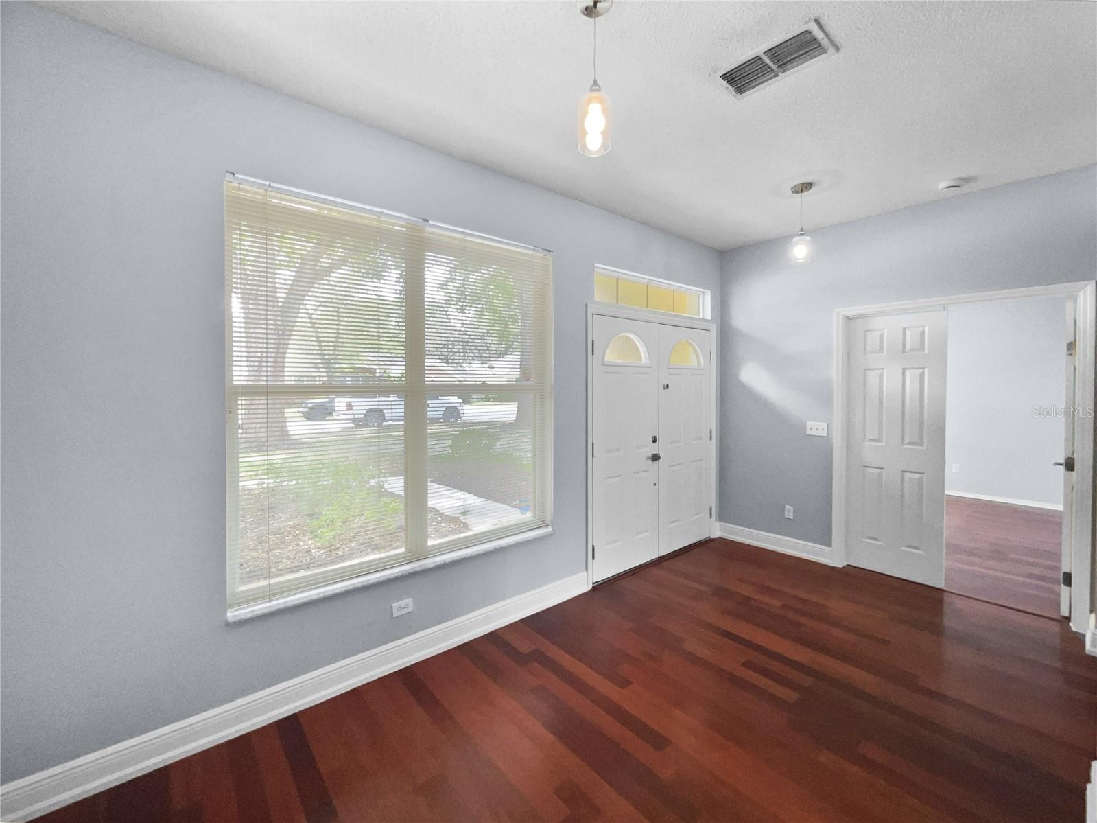 1051 SHIMMERING SAND DR, OCOEE, FL, 34761