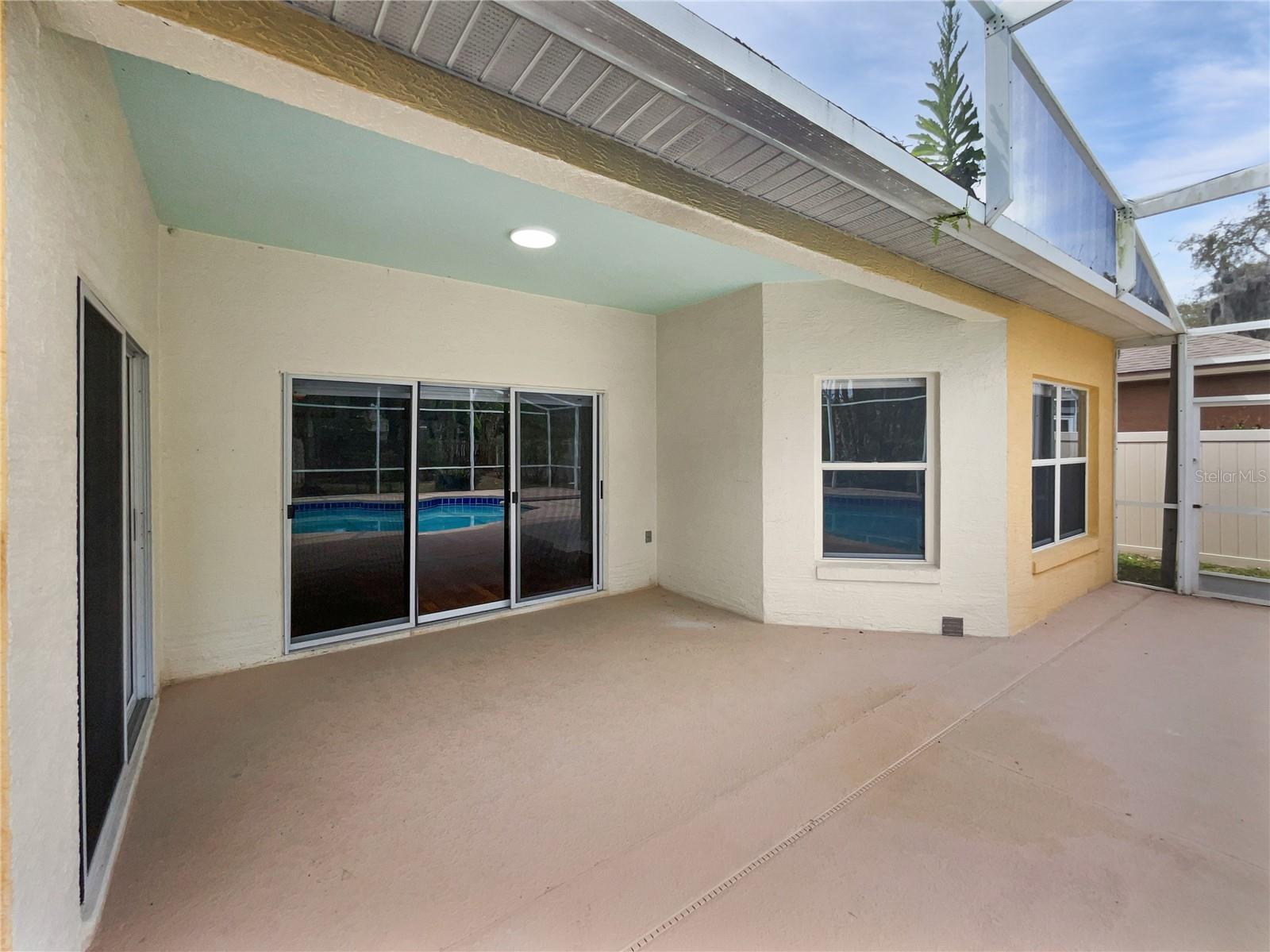 1051 SHIMMERING SAND DR, OCOEE, FL, 34761