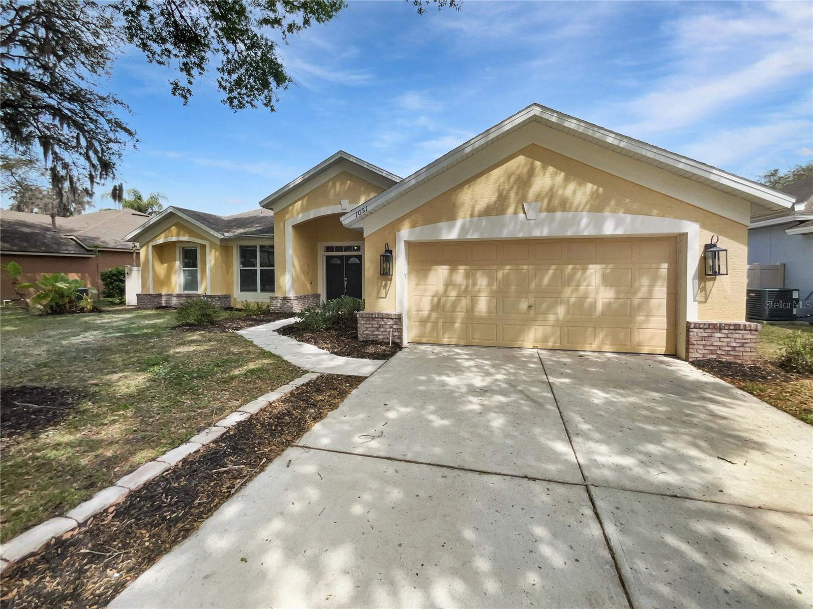1051 SHIMMERING SAND DR, OCOEE, FL, 34761