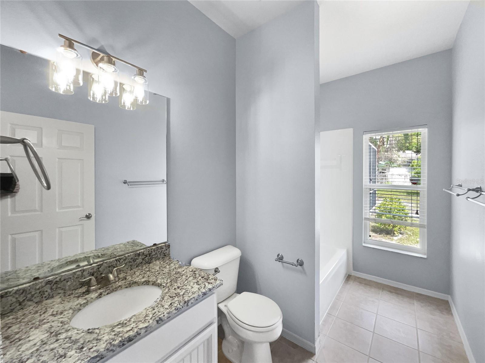 1051 SHIMMERING SAND DR, OCOEE, FL, 34761