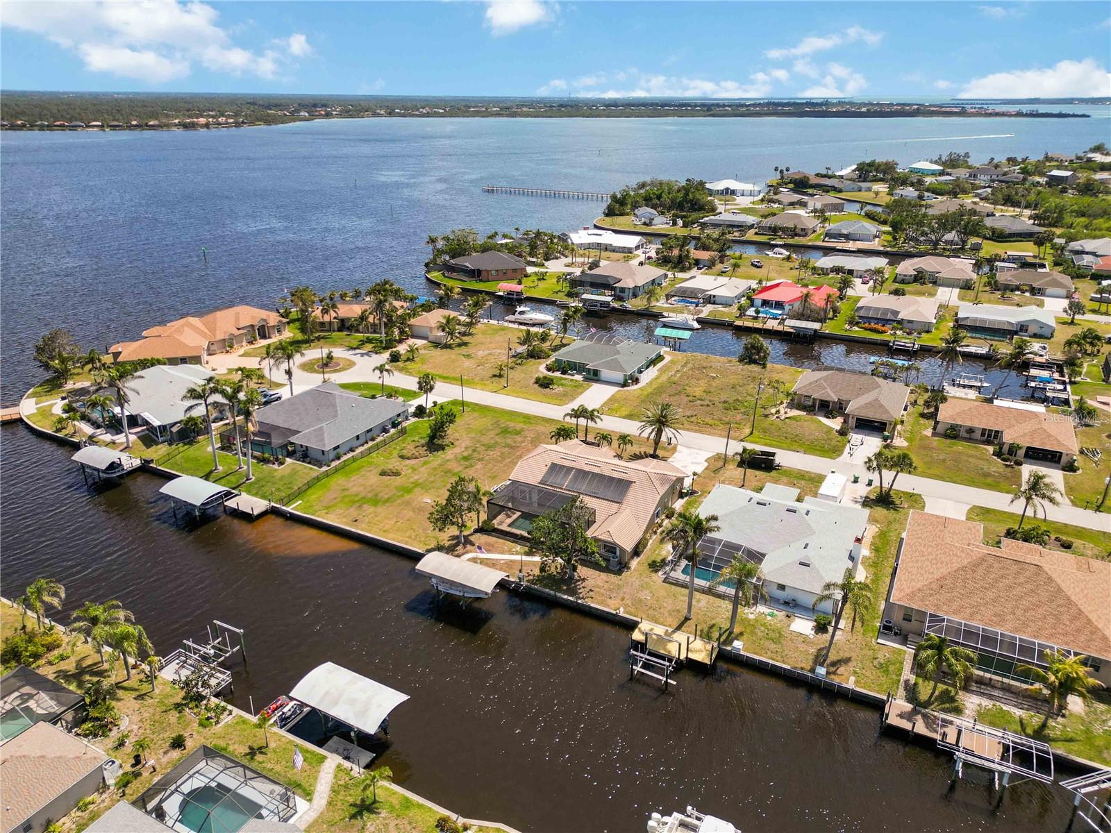 3069 STONE ST, PORT CHARLOTTE, FL, 33981