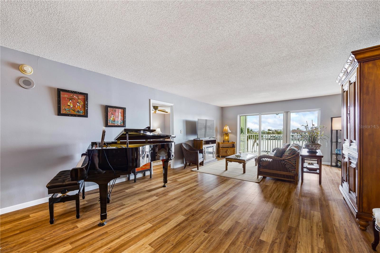 400 64TH AVE #305, ST PETE BEACH, FL, 33706