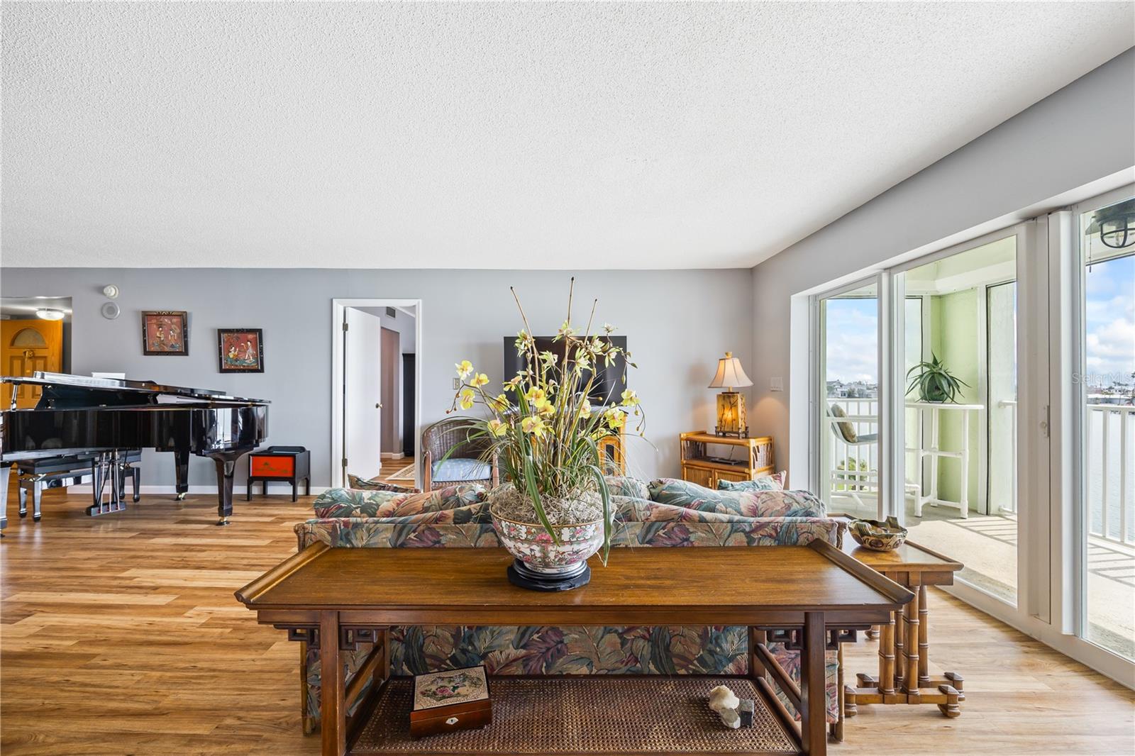400 64TH AVE #305, ST PETE BEACH, FL, 33706