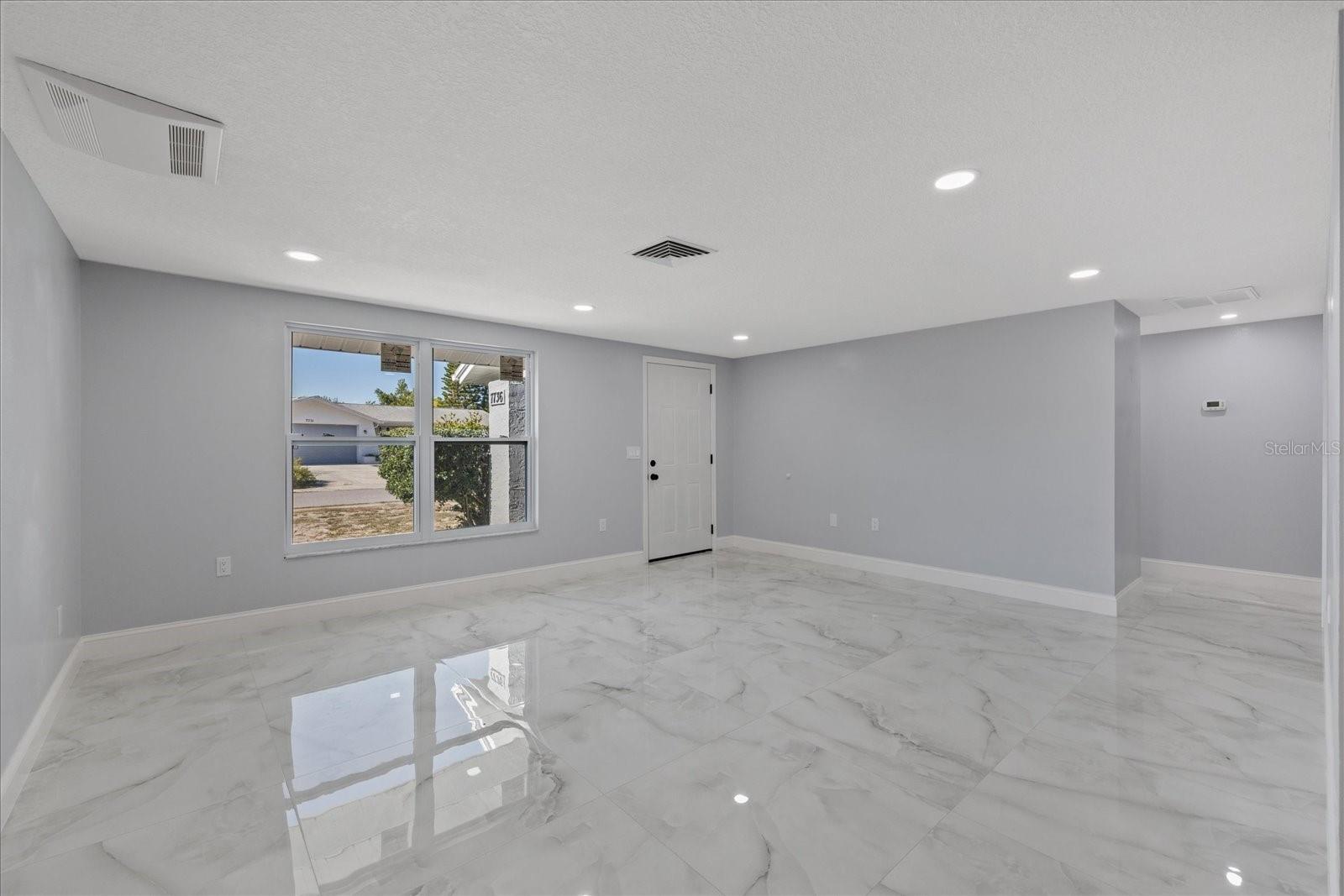 7736 SEASHORE DR, PORT RICHEY, FL, 34668