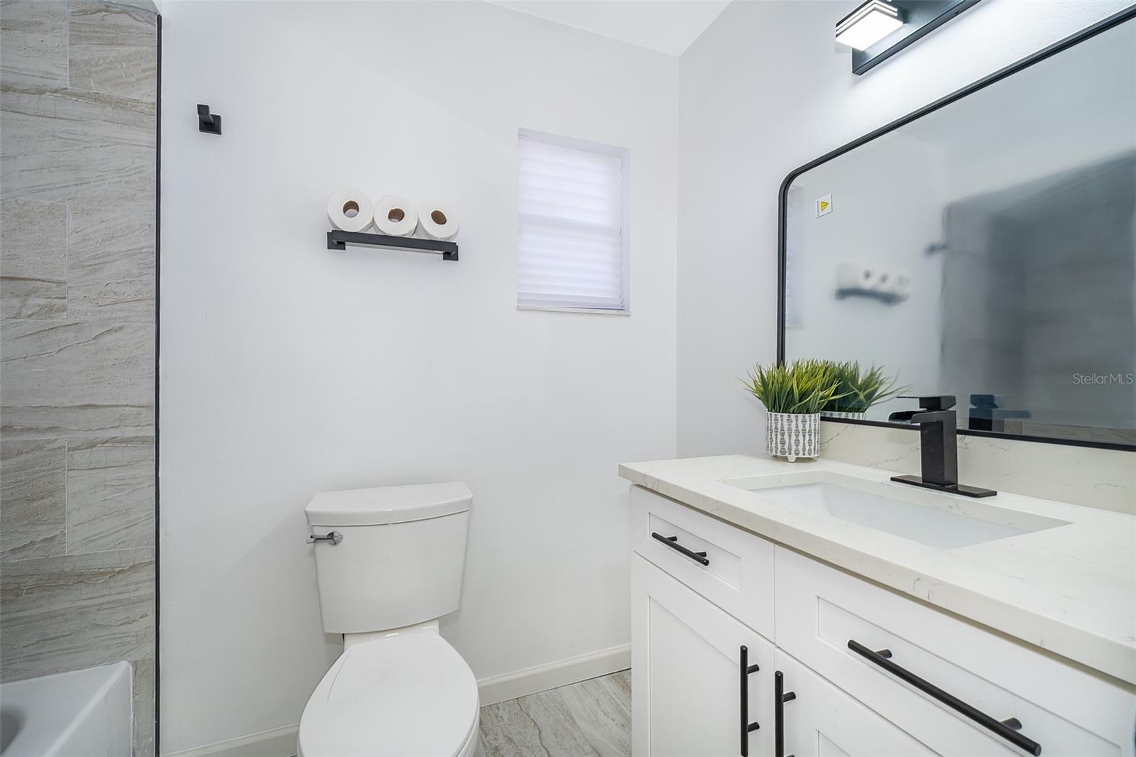 201 LA PAZ DR, KISSIMMEE, FL, 34743