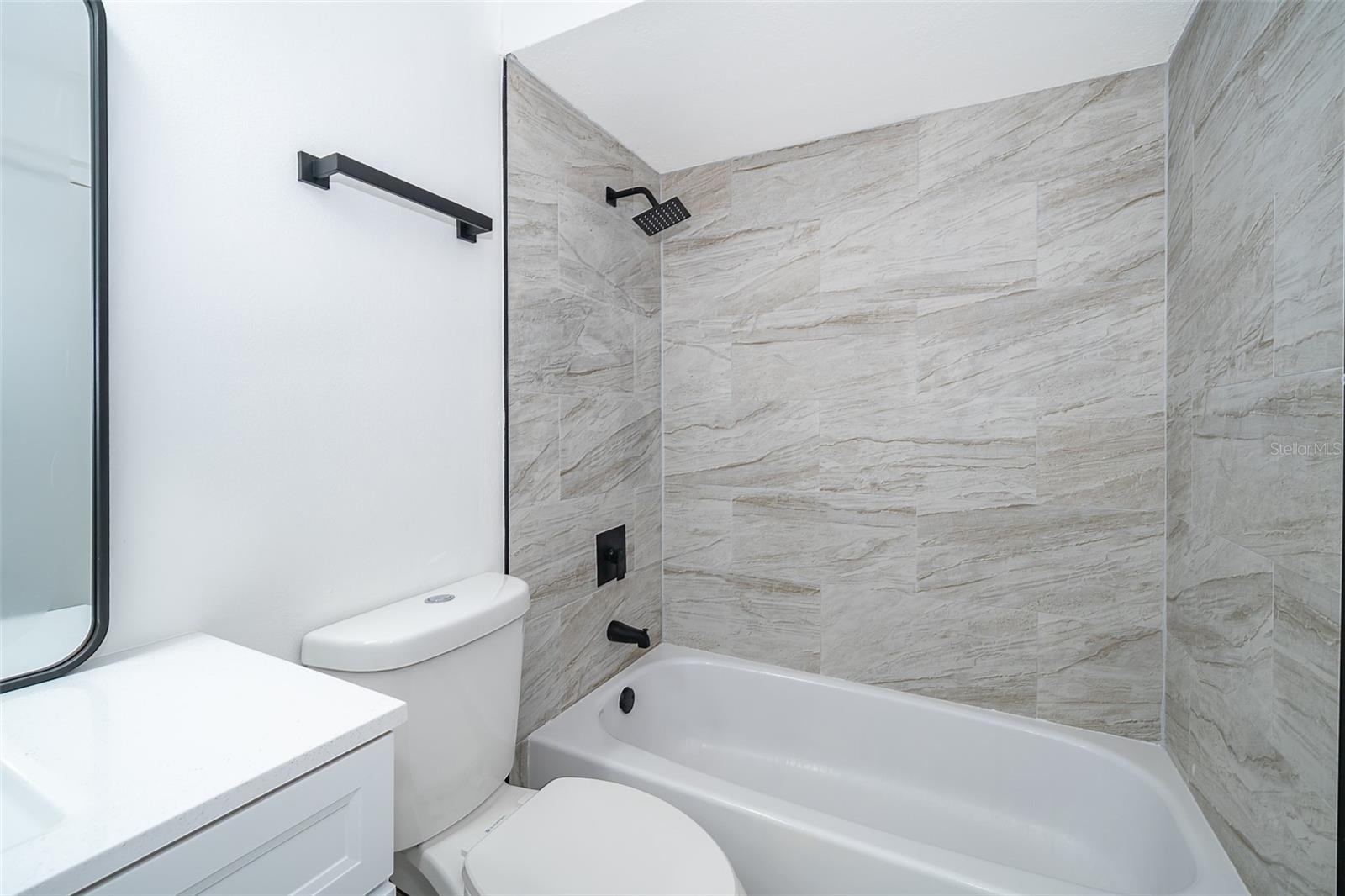 201 LA PAZ DR, KISSIMMEE, FL, 34743