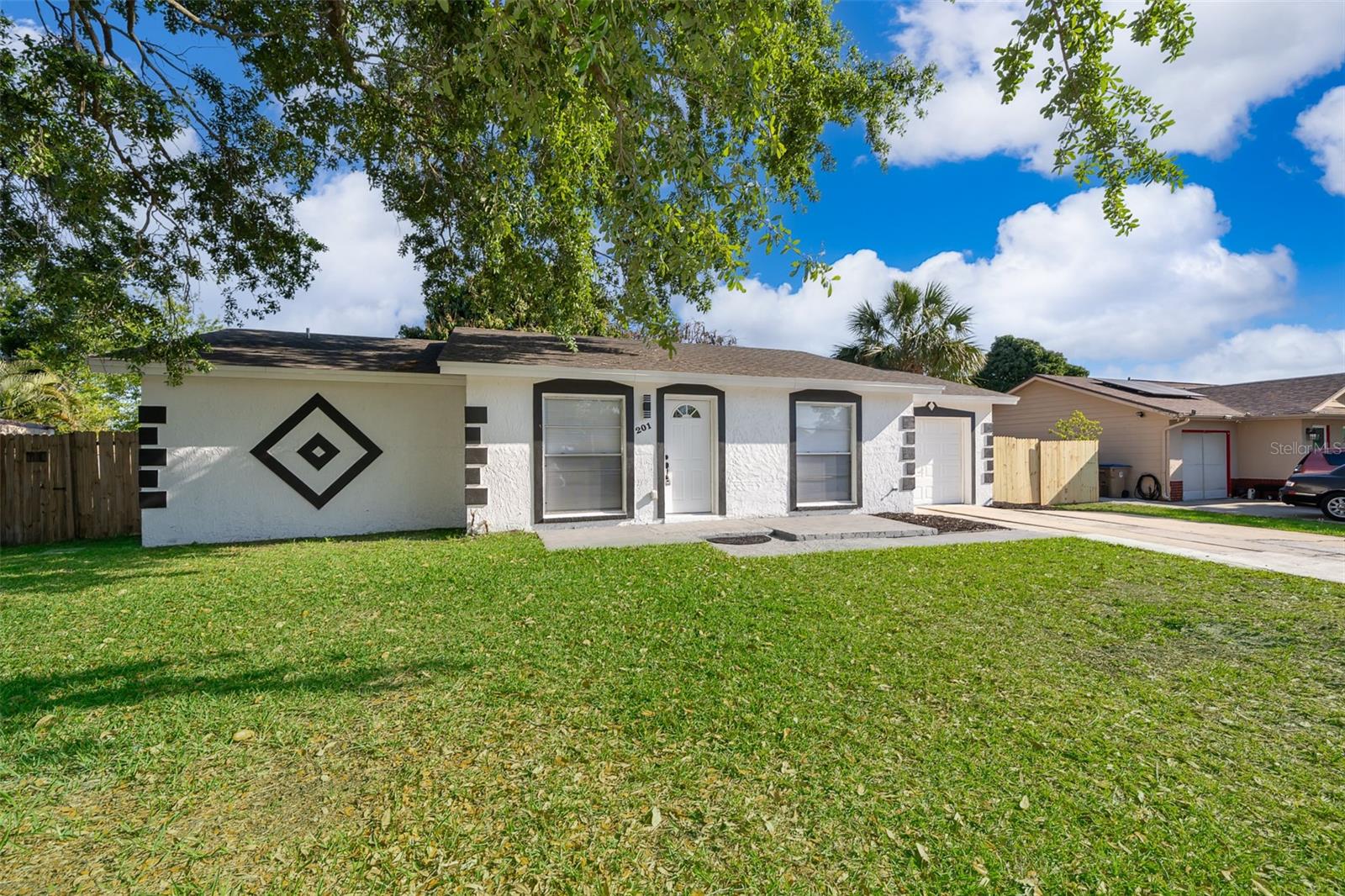 201 LA PAZ DR, KISSIMMEE, FL, 34743