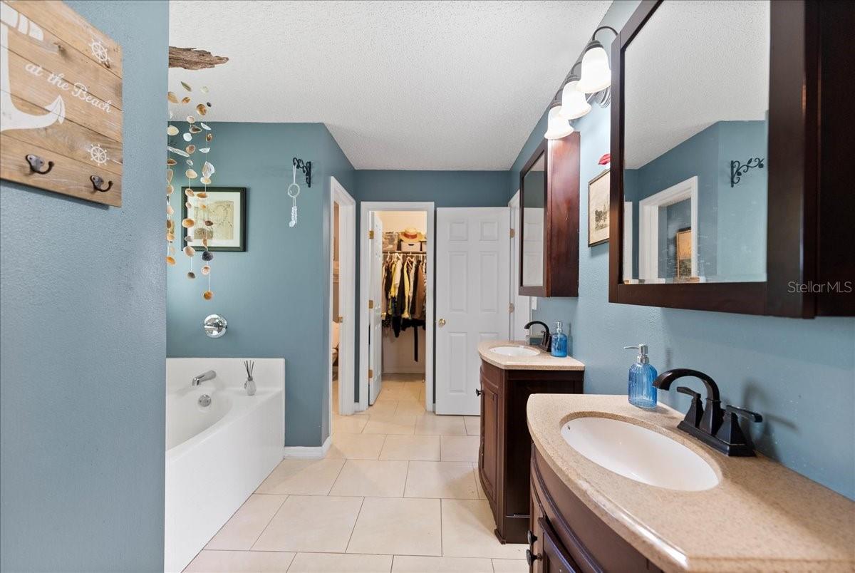 14 SERBIAN BELLFLOWER TRL, PALM COAST, FL, 32164