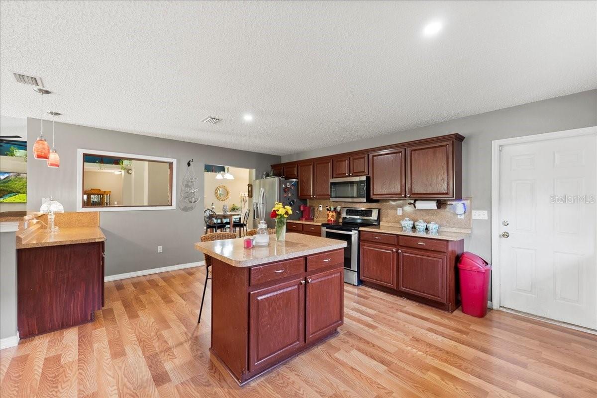 14 SERBIAN BELLFLOWER TRL, PALM COAST, FL, 32164