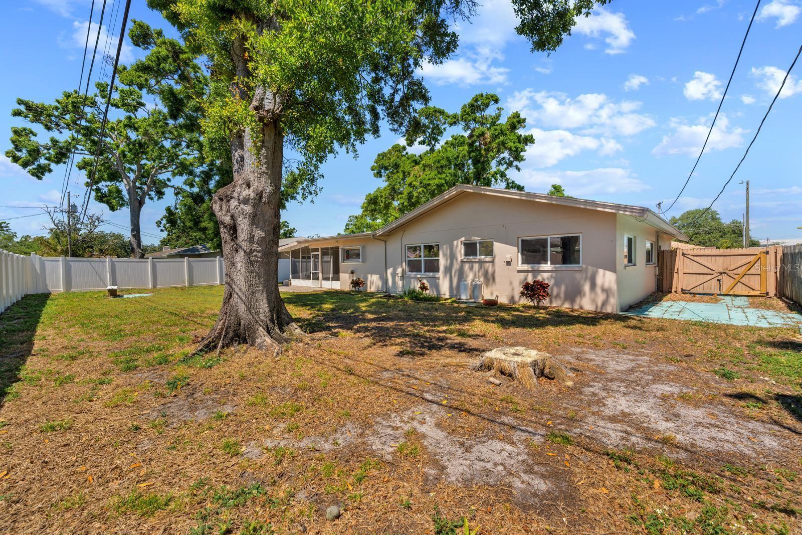 6470 28TH TER N, ST PETERSBURG, FL, 33710