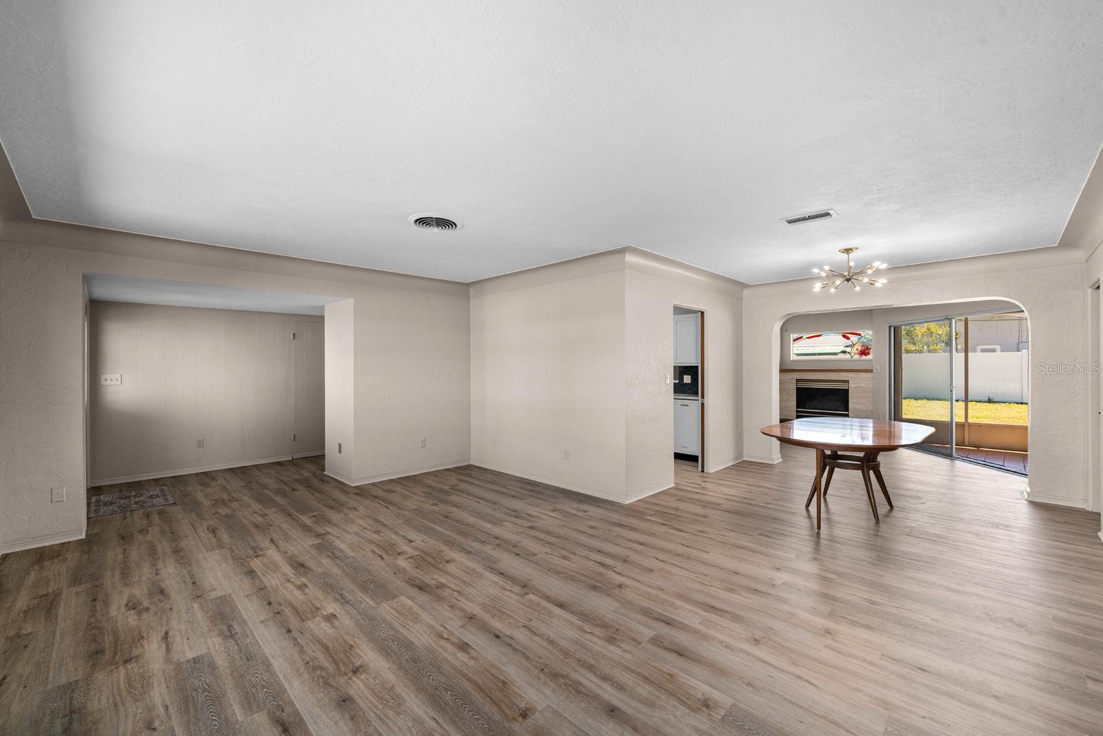 6470 28TH TER N, ST PETERSBURG, FL, 33710