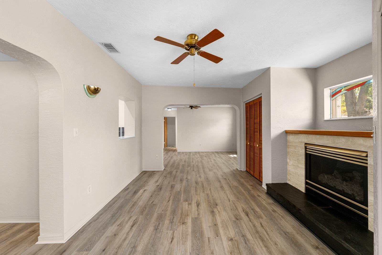 6470 28TH TER N, ST PETERSBURG, FL, 33710
