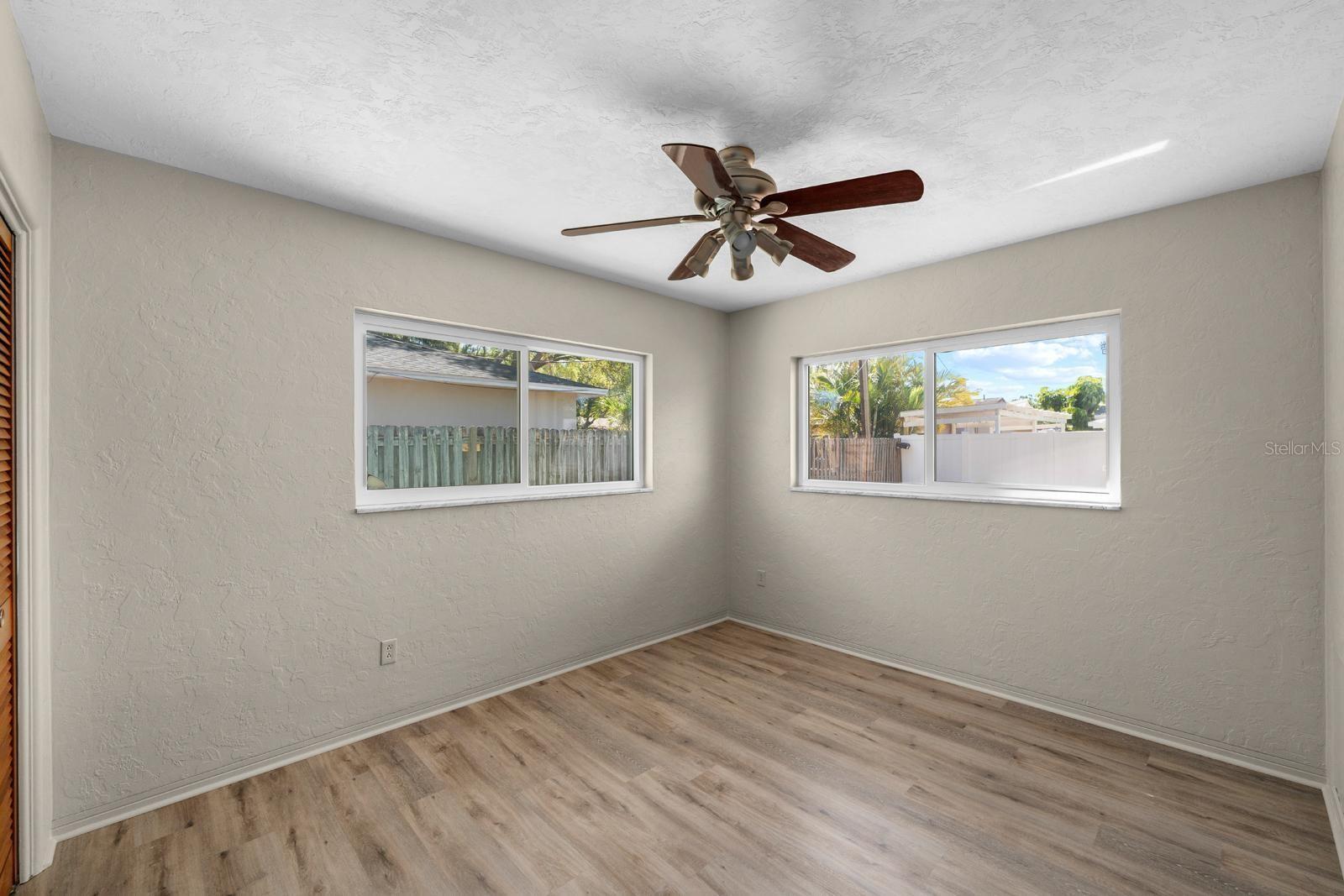 6470 28TH TER N, ST PETERSBURG, FL, 33710