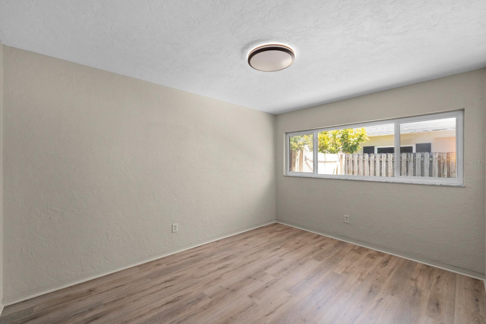 6470 28TH TER N, ST PETERSBURG, FL, 33710