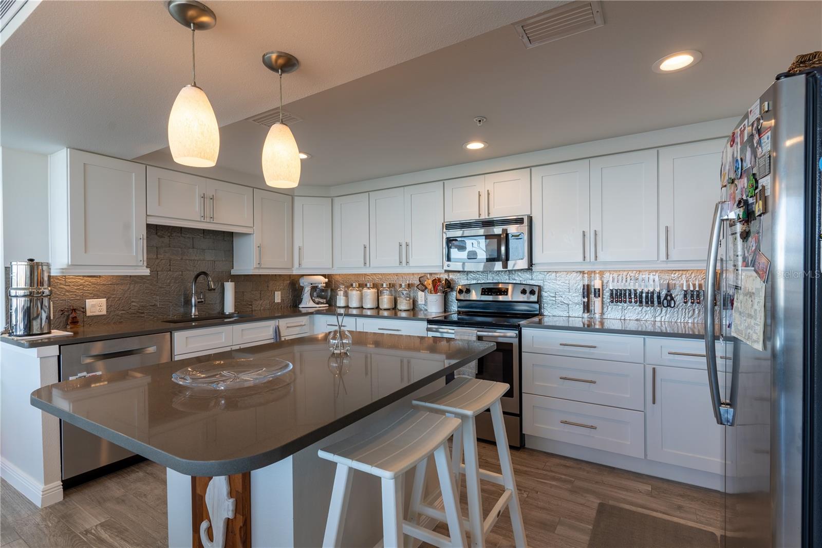 223 ISLAND WAY #3F, CLEARWATER, FL, 33767