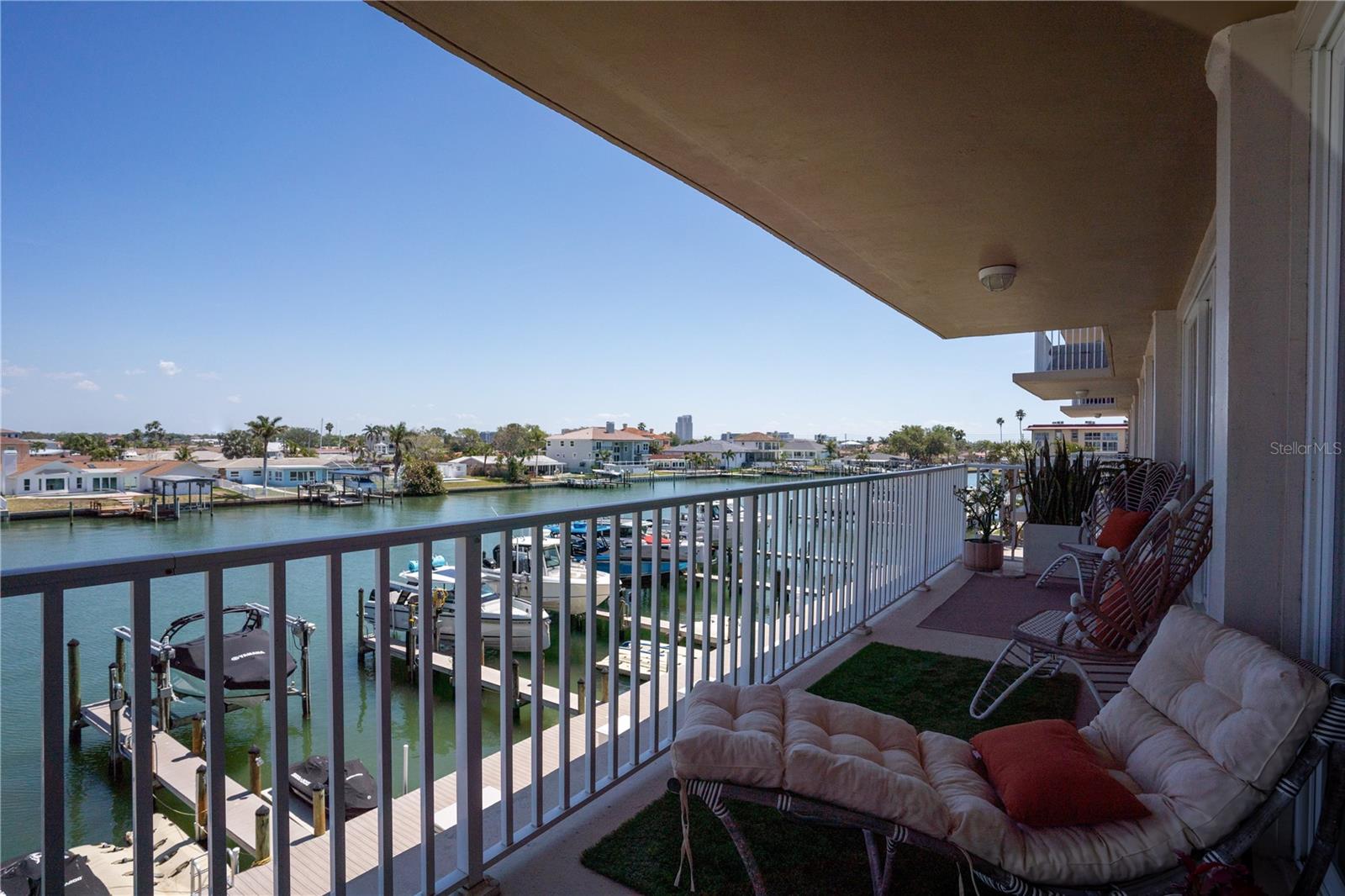 223 ISLAND WAY #3F, CLEARWATER, FL, 33767
