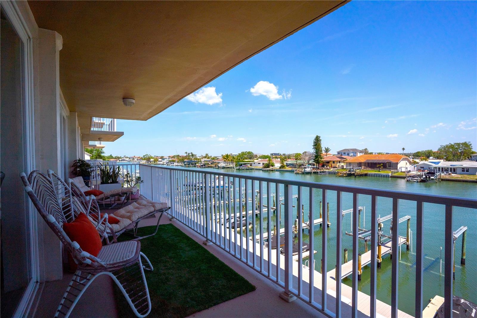 223 ISLAND WAY #3F, CLEARWATER, FL, 33767