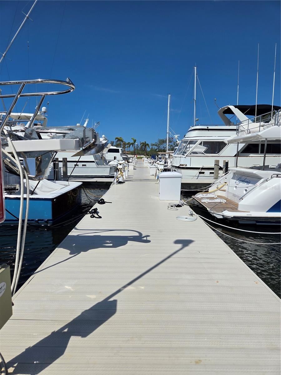2800 HARBOURSIDE DRIVE DR #D-19 D-20, LONGBOAT KEY, FL, 34228