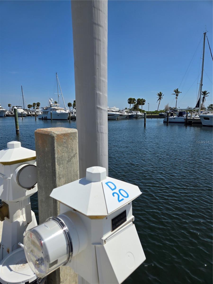 2800 HARBOURSIDE DRIVE DR #D-19 D-20, LONGBOAT KEY, FL, 34228