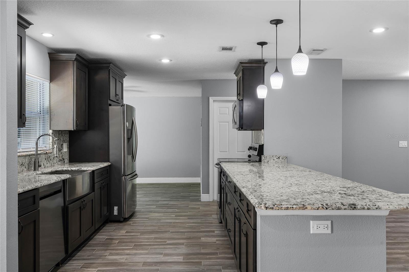 607 WAVECREST DR, ORLANDO, FL, 32807