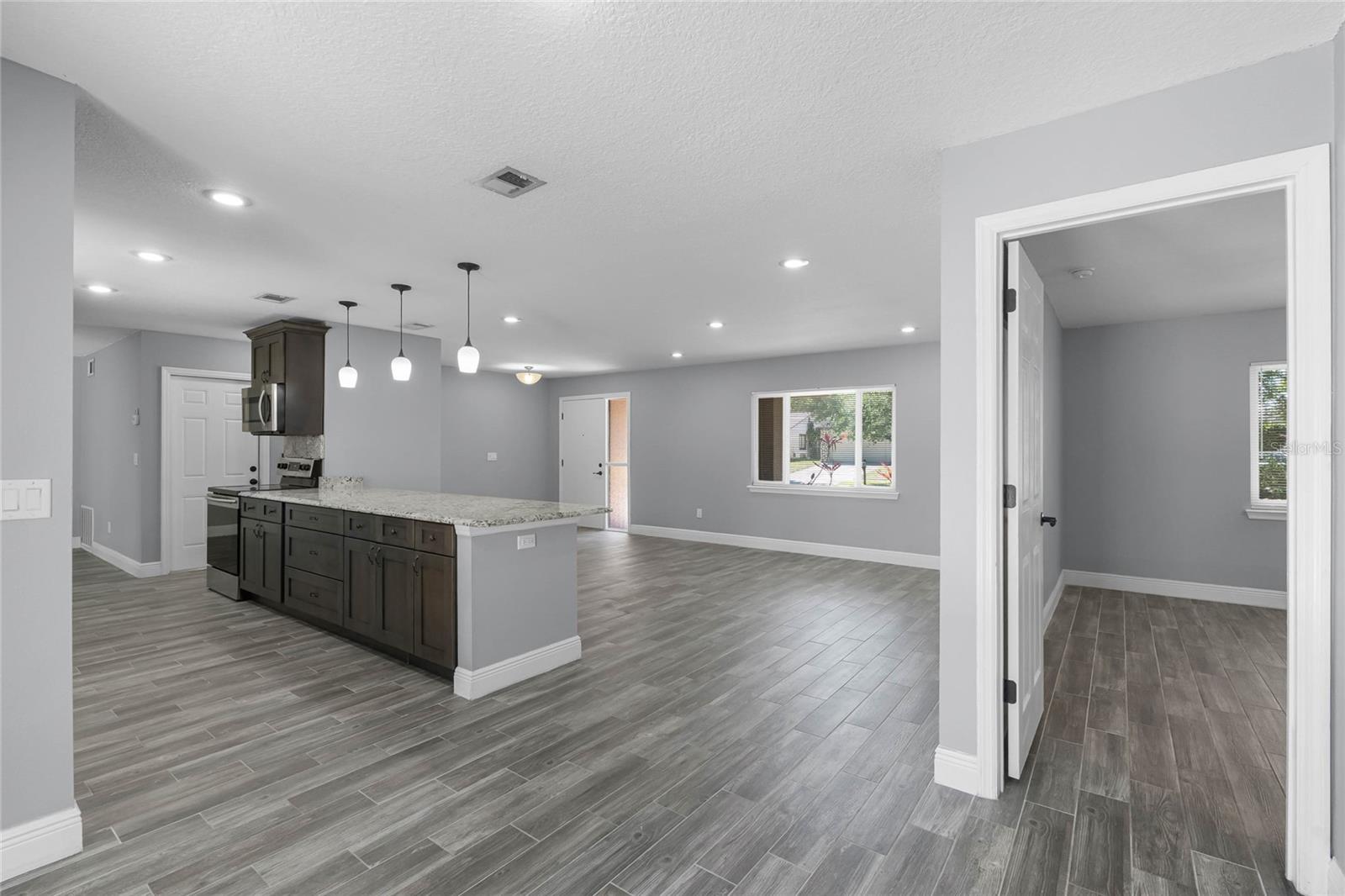 607 WAVECREST DR, ORLANDO, FL, 32807