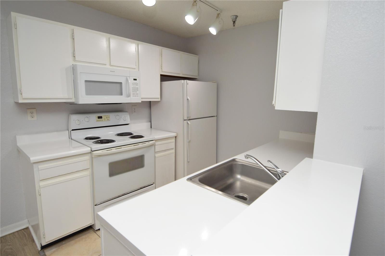 10265 GANDY BLVD N #705, ST PETERSBURG, FL, 33702