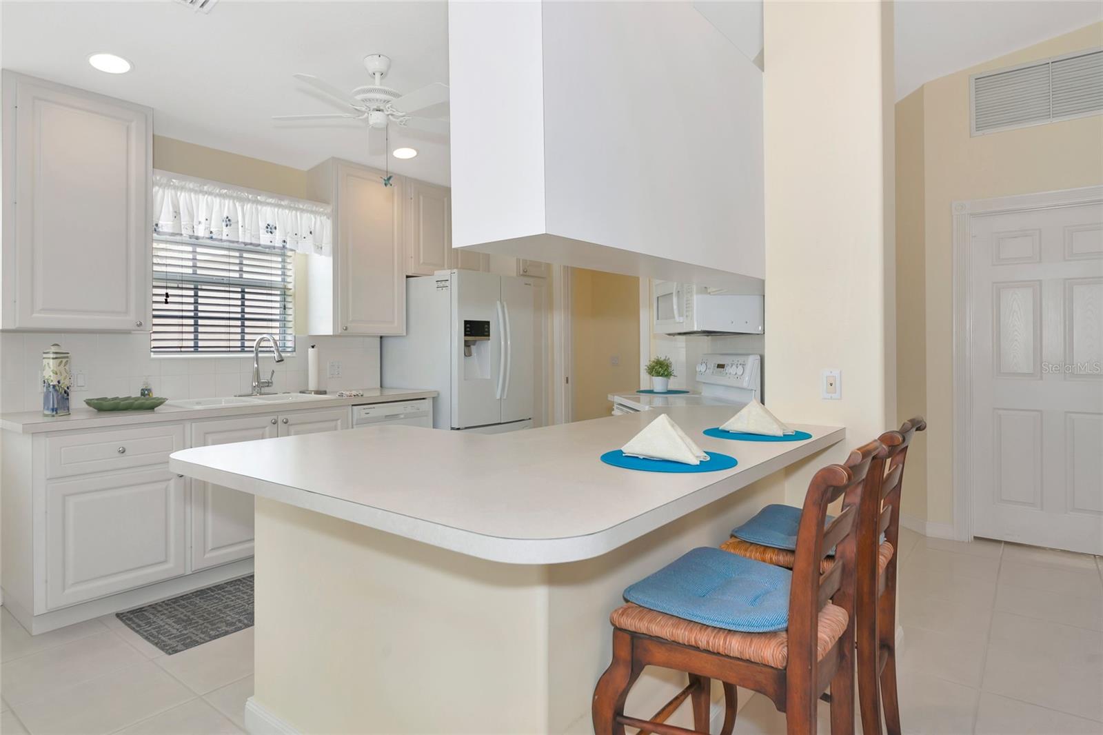 7606 CAMMINARE DR, SARASOTA, FL, 34238