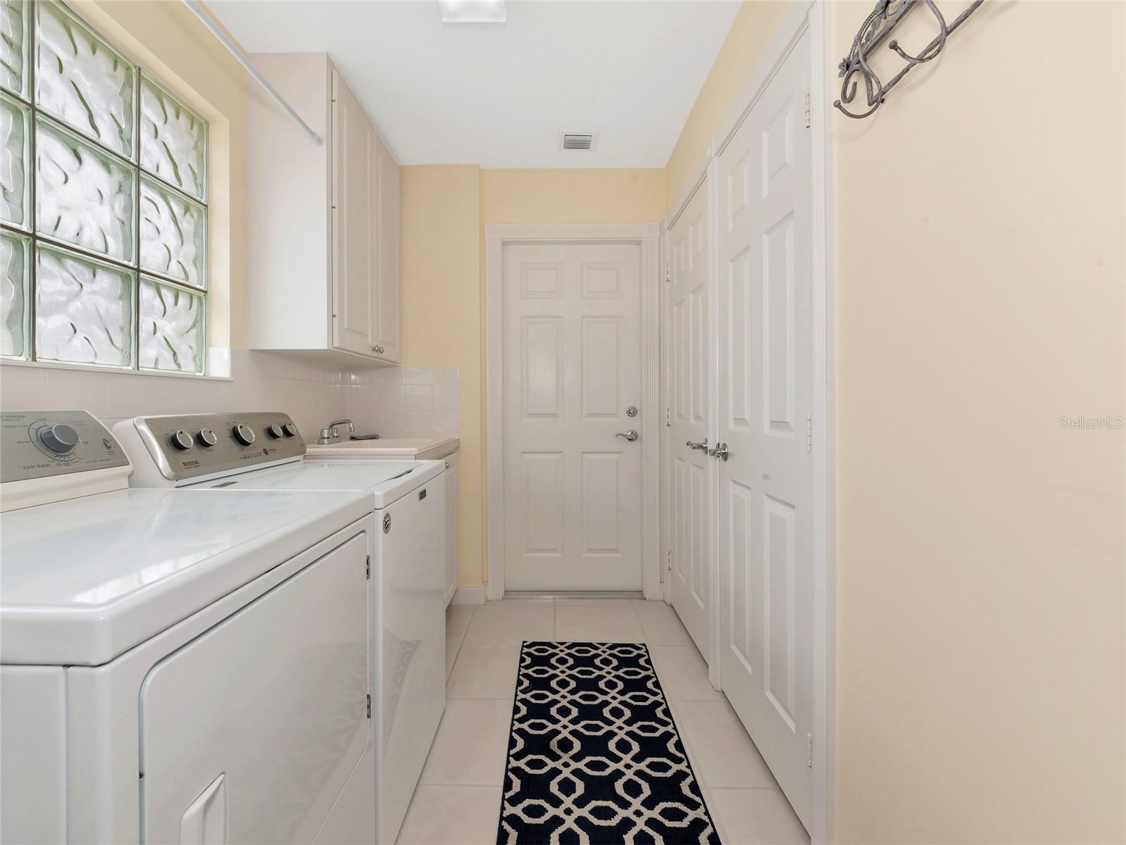 7606 CAMMINARE DR, SARASOTA, FL, 34238
