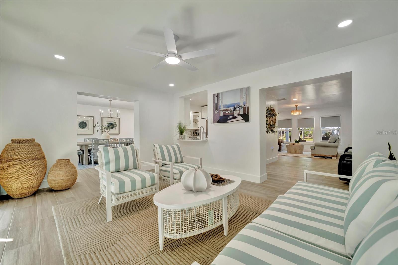 8419 SYLVAN WOODS DR, SARASOTA, FL, 34243