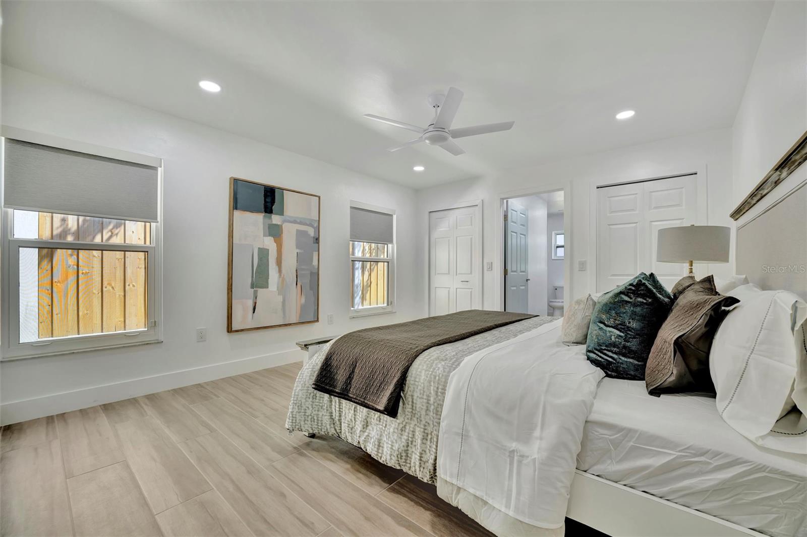 8419 SYLVAN WOODS DR, SARASOTA, FL, 34243