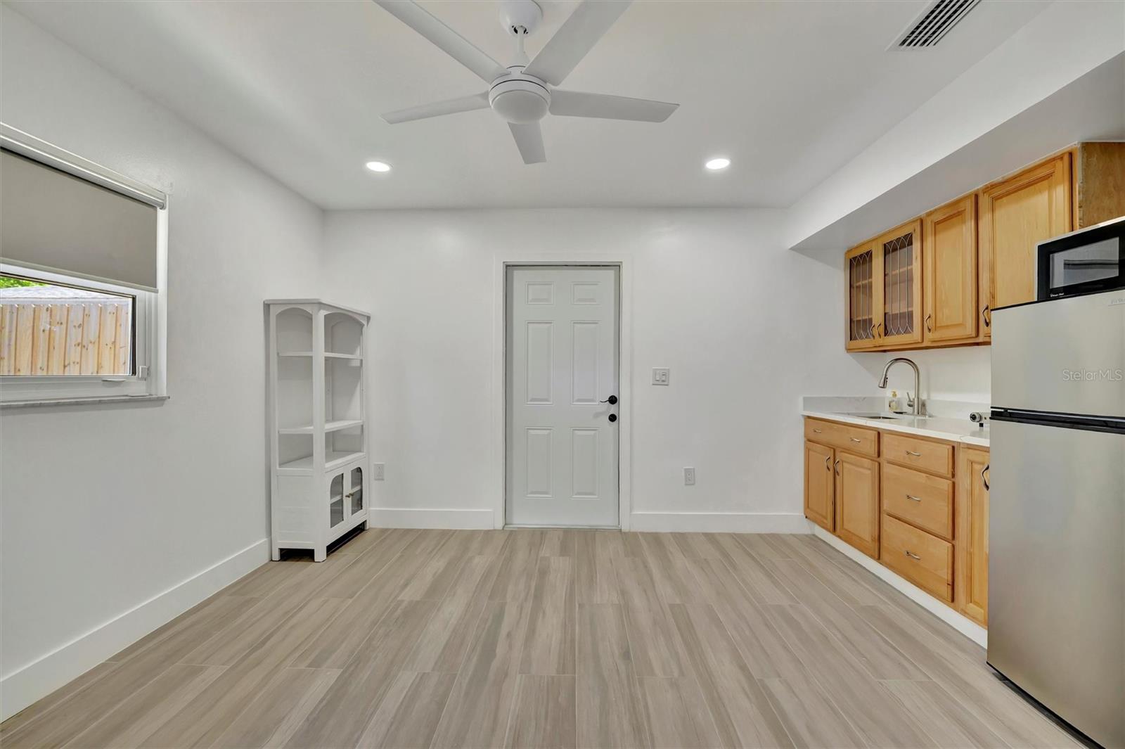 8419 SYLVAN WOODS DR, SARASOTA, FL, 34243