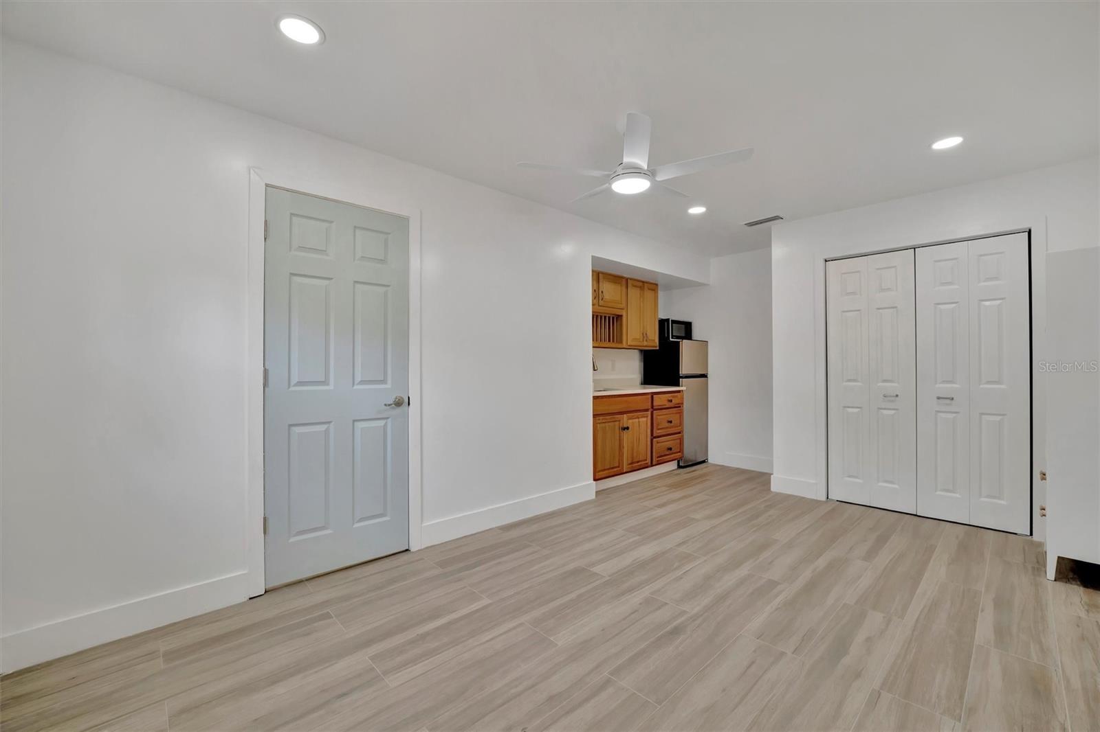 8419 SYLVAN WOODS DR, SARASOTA, FL, 34243