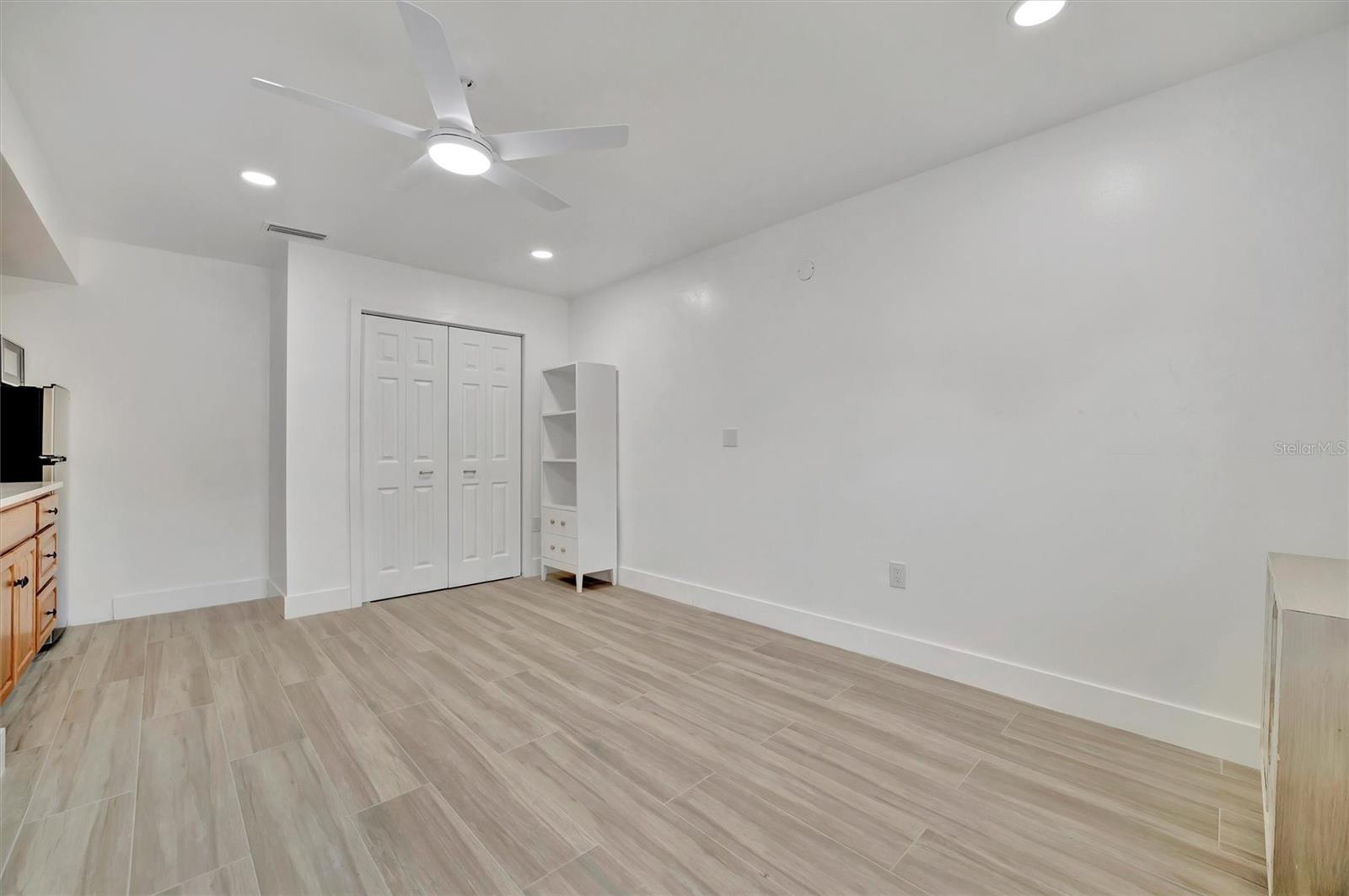 8419 SYLVAN WOODS DR, SARASOTA, FL, 34243