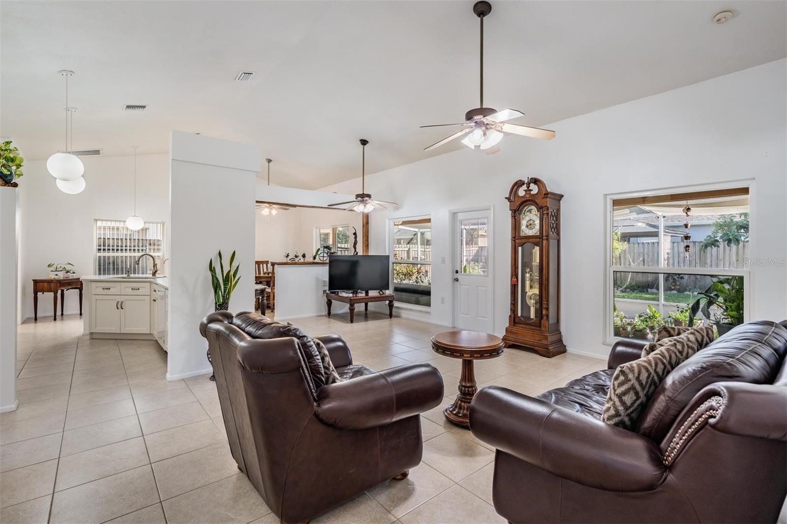 1506 LAKEHURST WAY, BRANDON, FL, 33511