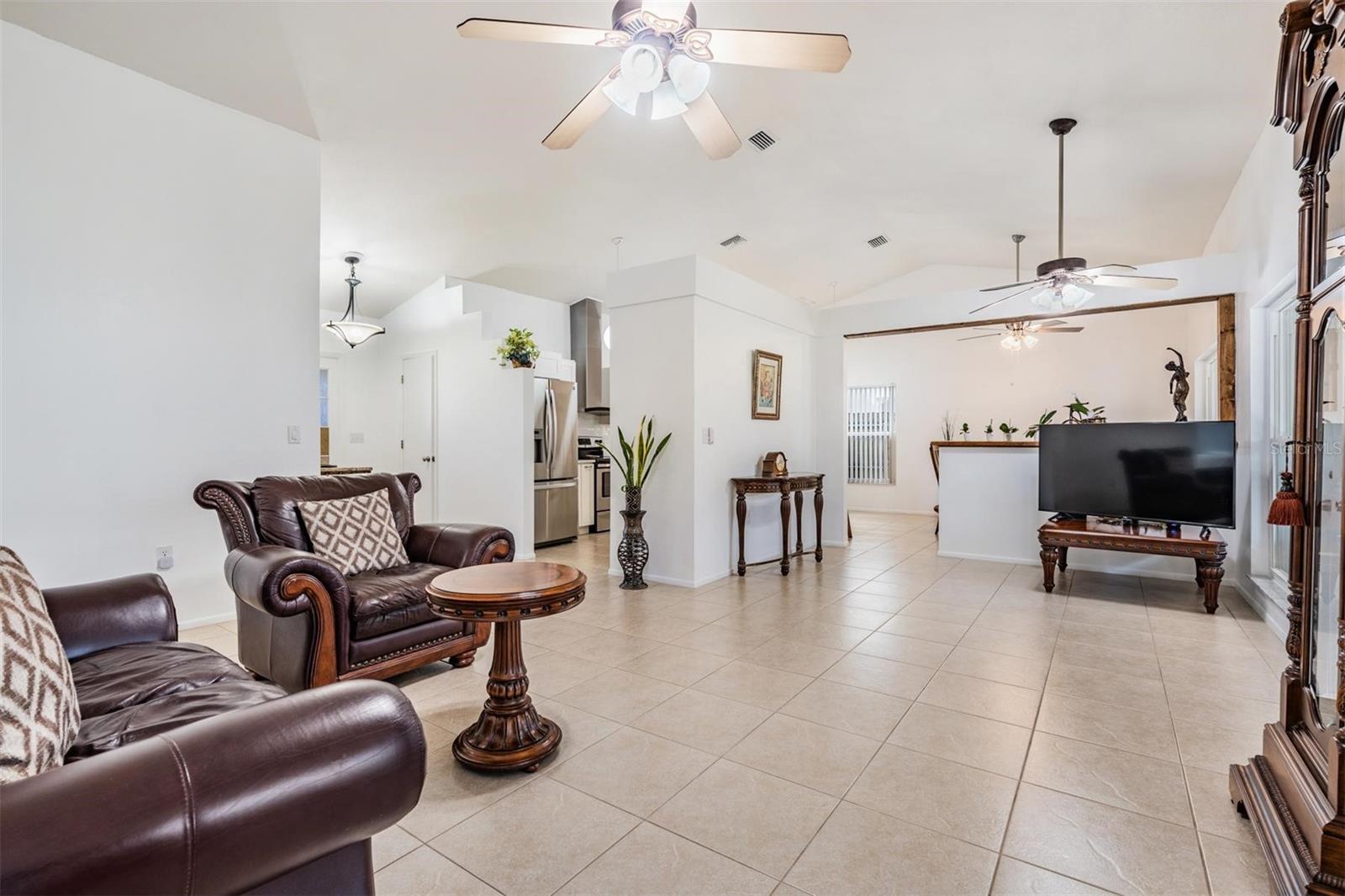 1506 LAKEHURST WAY, BRANDON, FL, 33511