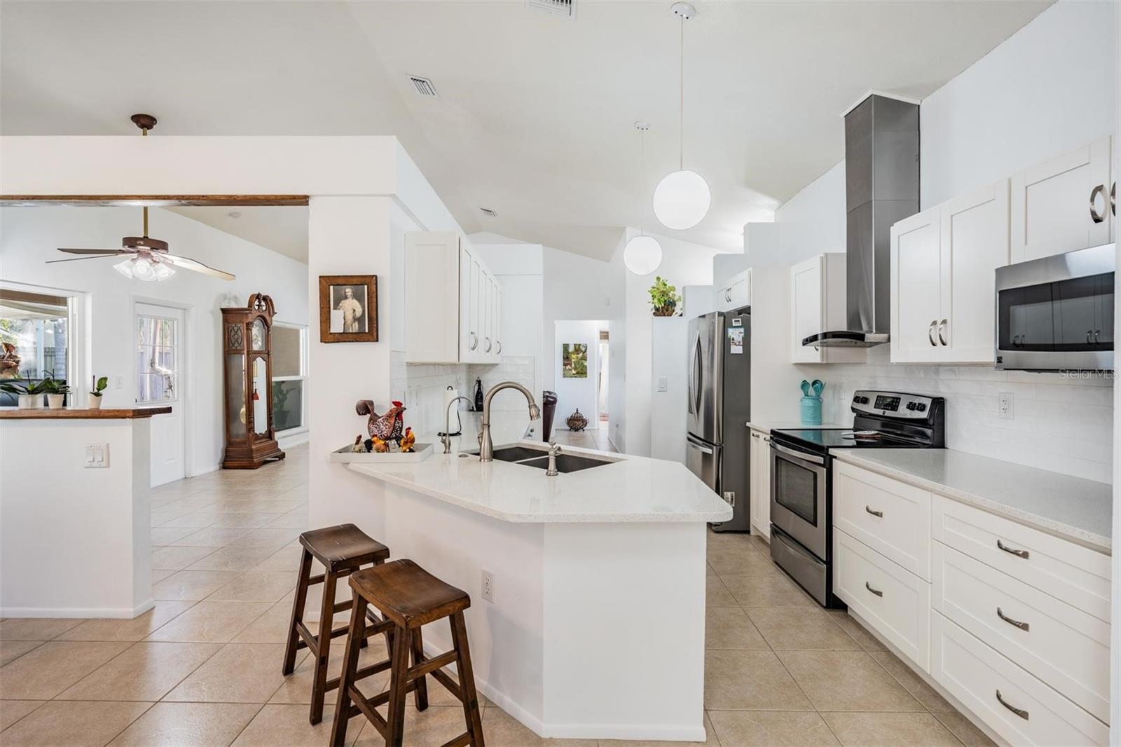 1506 LAKEHURST WAY, BRANDON, FL, 33511